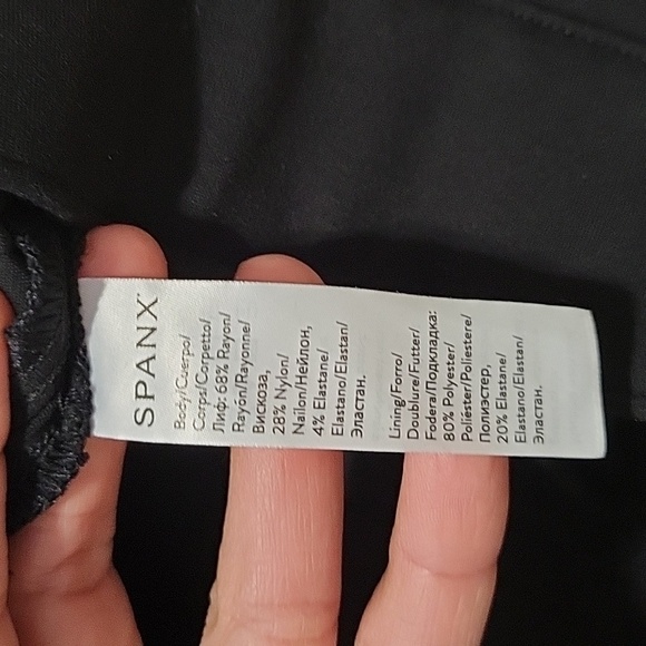 SPANX The Perfect Pant, slim straight size petite small - Picture 5 of 9